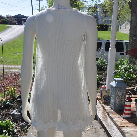 Simply Noelle Lacey Swim Suit Cover Up-FREE with purchase-Just add to your Bundl - Picture 3 of 4